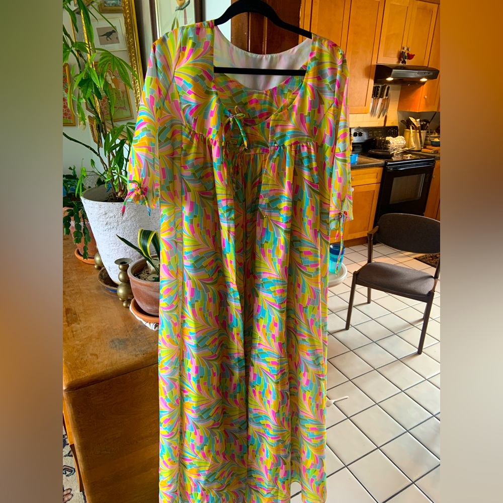 Psychedelic 60’s vintage sheer dress nightgown and robe house coat swim coverup